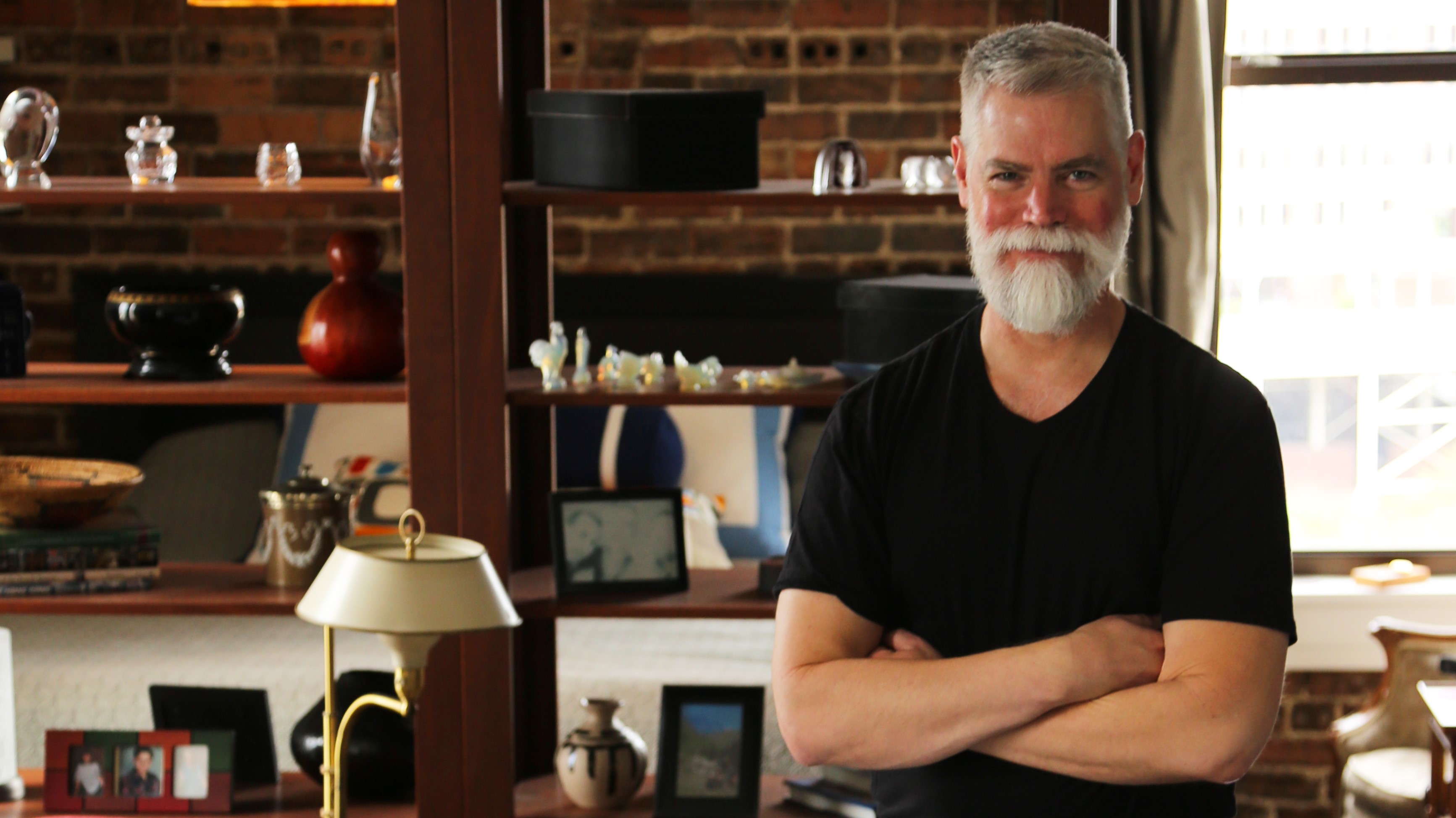 Over 30 years experience as a male massage therapist in Houston specializing in sports massage for men, from weekend warriors to professional athletes.